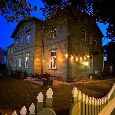 Kodu Apartment *